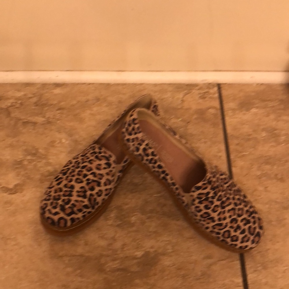 Toms Leopard Print Flats - Picture 2 of 6